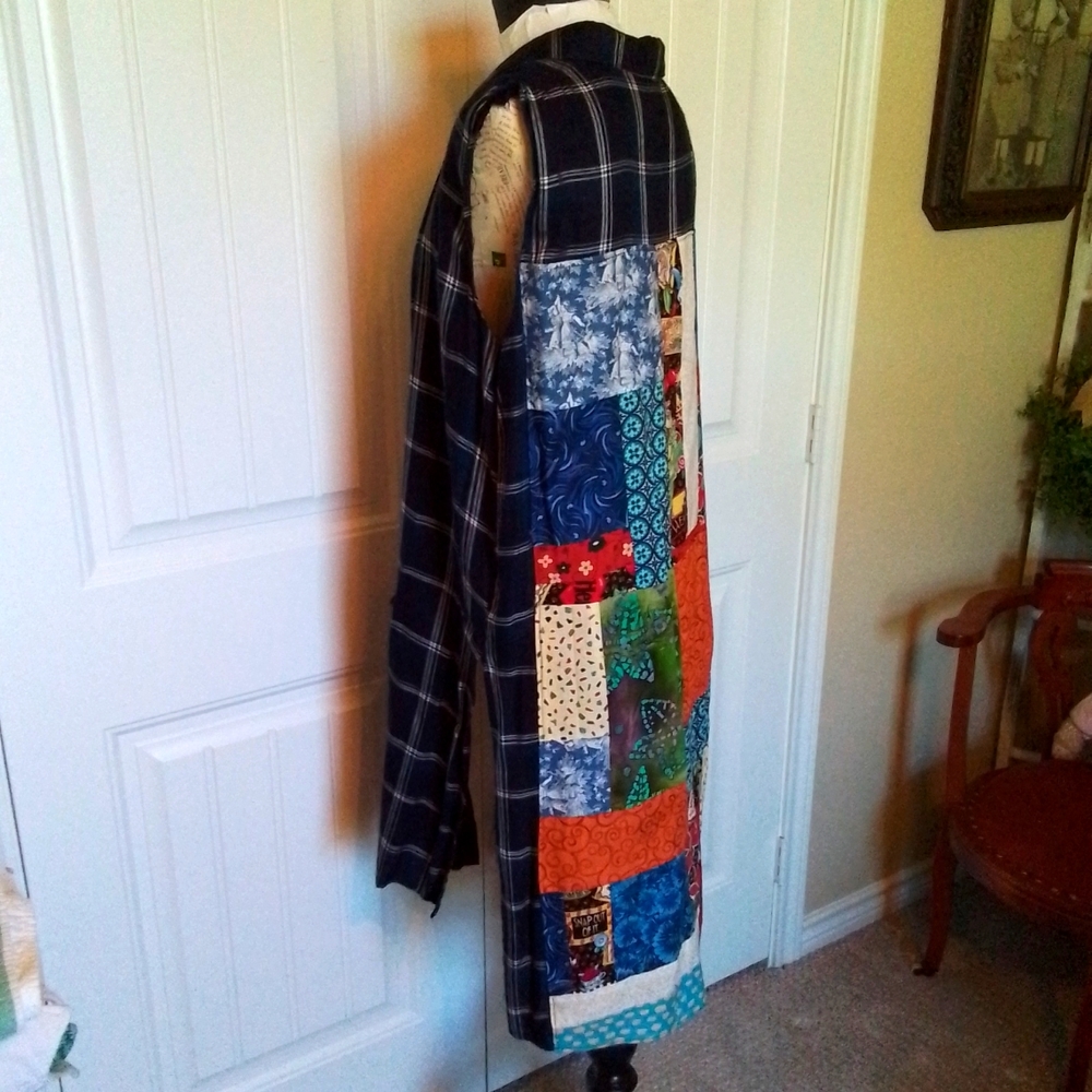 SLEEVELESS LONG VEST with COLORFUL PATCHWORK ON BACK
